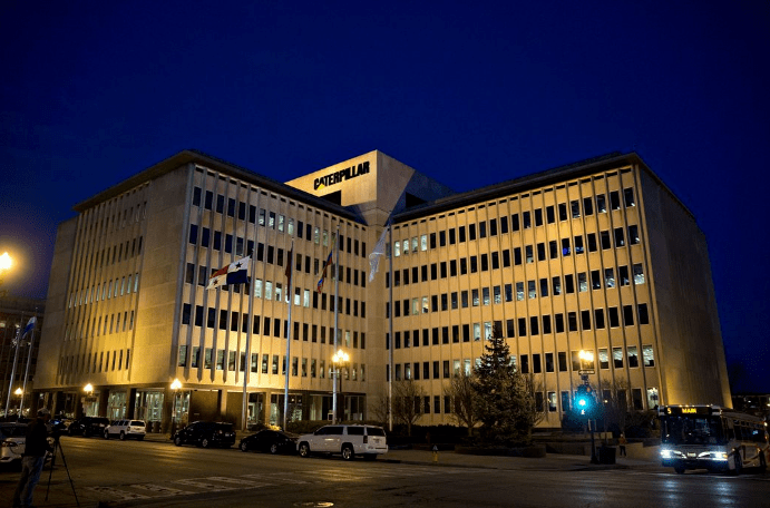 美国建筑巨头卡特彼勒全球总部将迁出伊州!_德克萨斯州_公司_加州