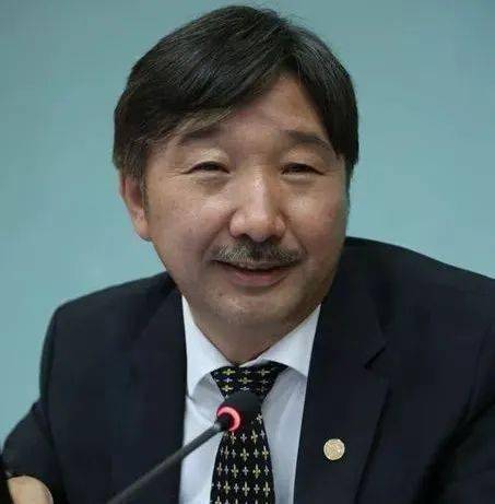 中国人民大学杰出人文学者乌云毕力格