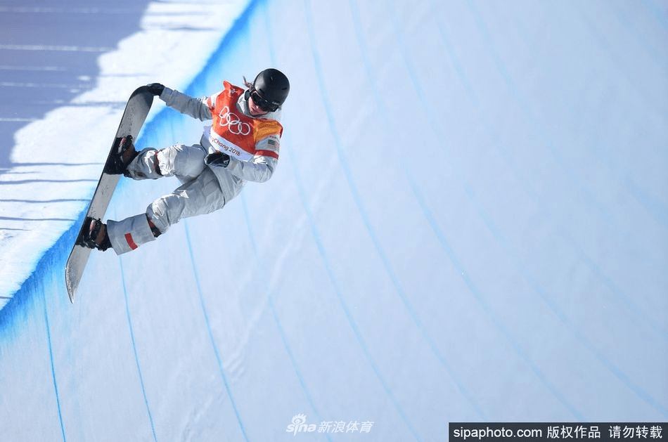 冰雪运动系列介绍 谈球吧体育新兴的单板滑雪(图9)