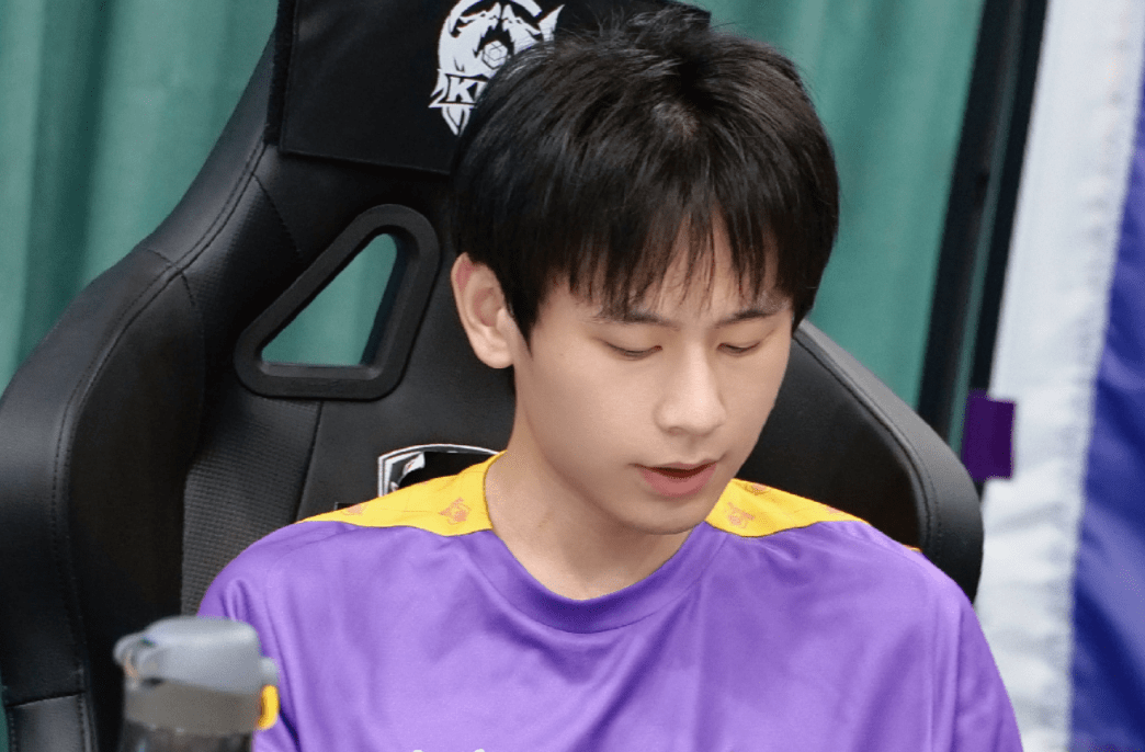 hero三连胜星痕发文称无畏真的很棒这运营久哲看了都得摇头