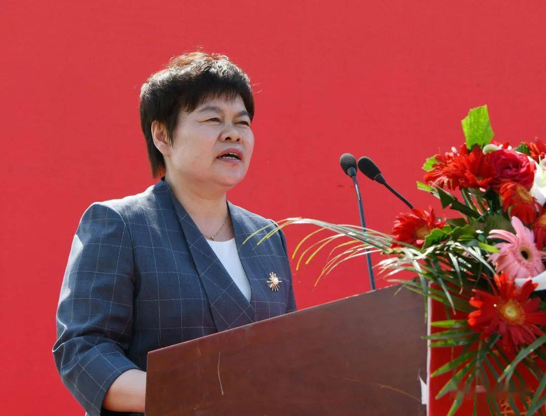 王昌华要求,巨野县和市直部门单位要进一步强化服务意识,认真履职尽责