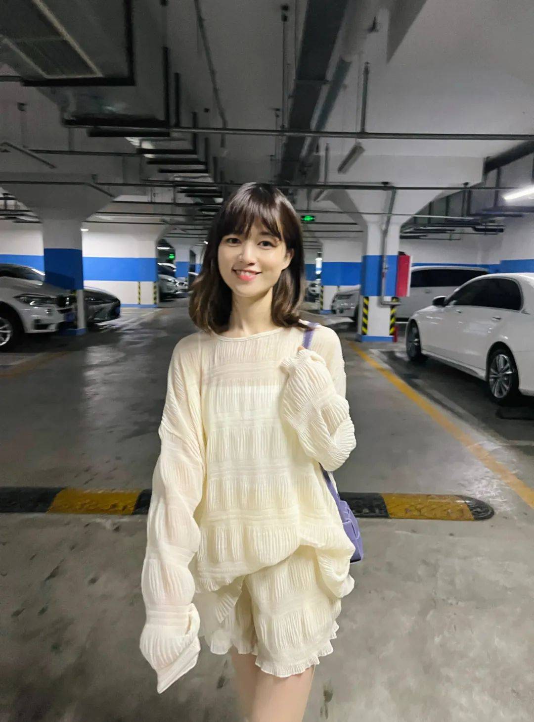 姐妹早茶铺 | "大学毕业后,我没有朋友了"