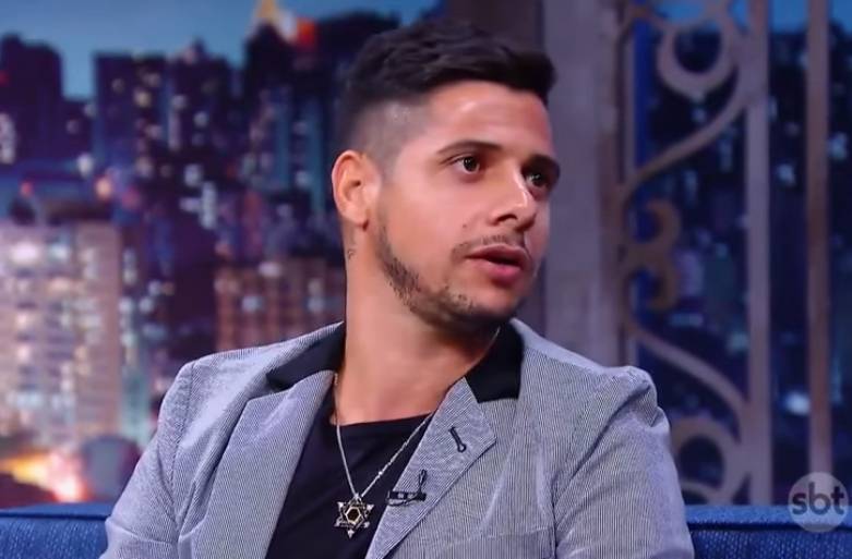 西西尼奥我在皇马效力时曾醉酒去训练不得不喝咖啡去减轻气味