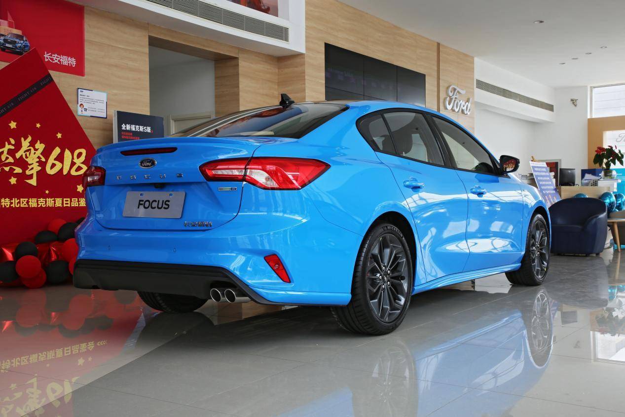 四缸回归造型升级静态实拍全新福特福克斯
