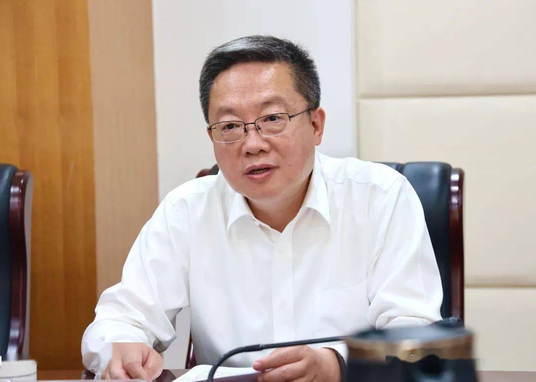 市委常委,市委办公室主任赵树杰主持,相关镇街区,部门单位负责人