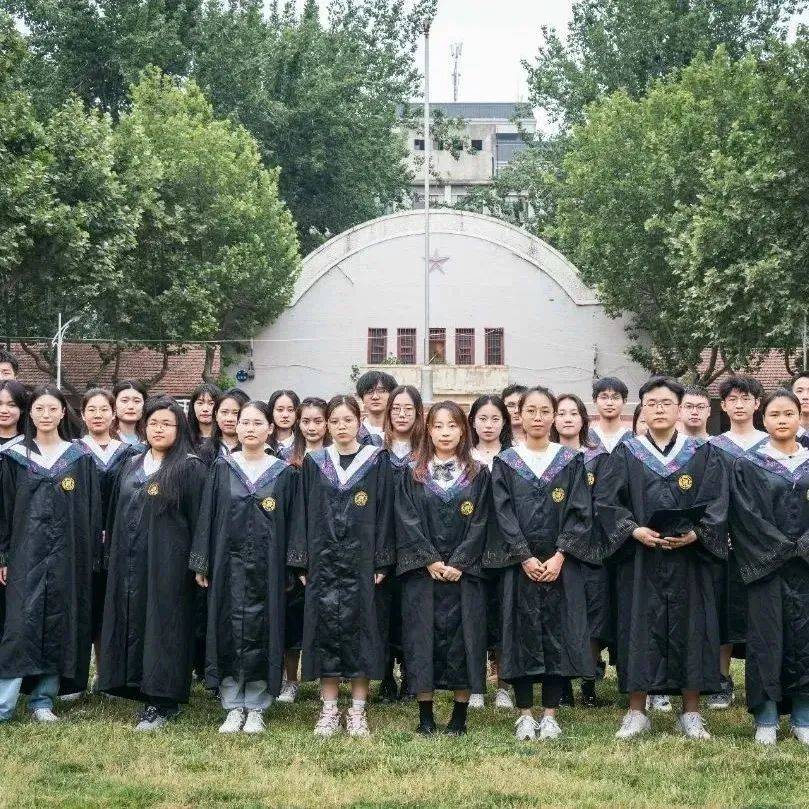 全班29人,24人成功读研”冲上热搜!剩下5人去哪了?_中国科学院_保研_网友