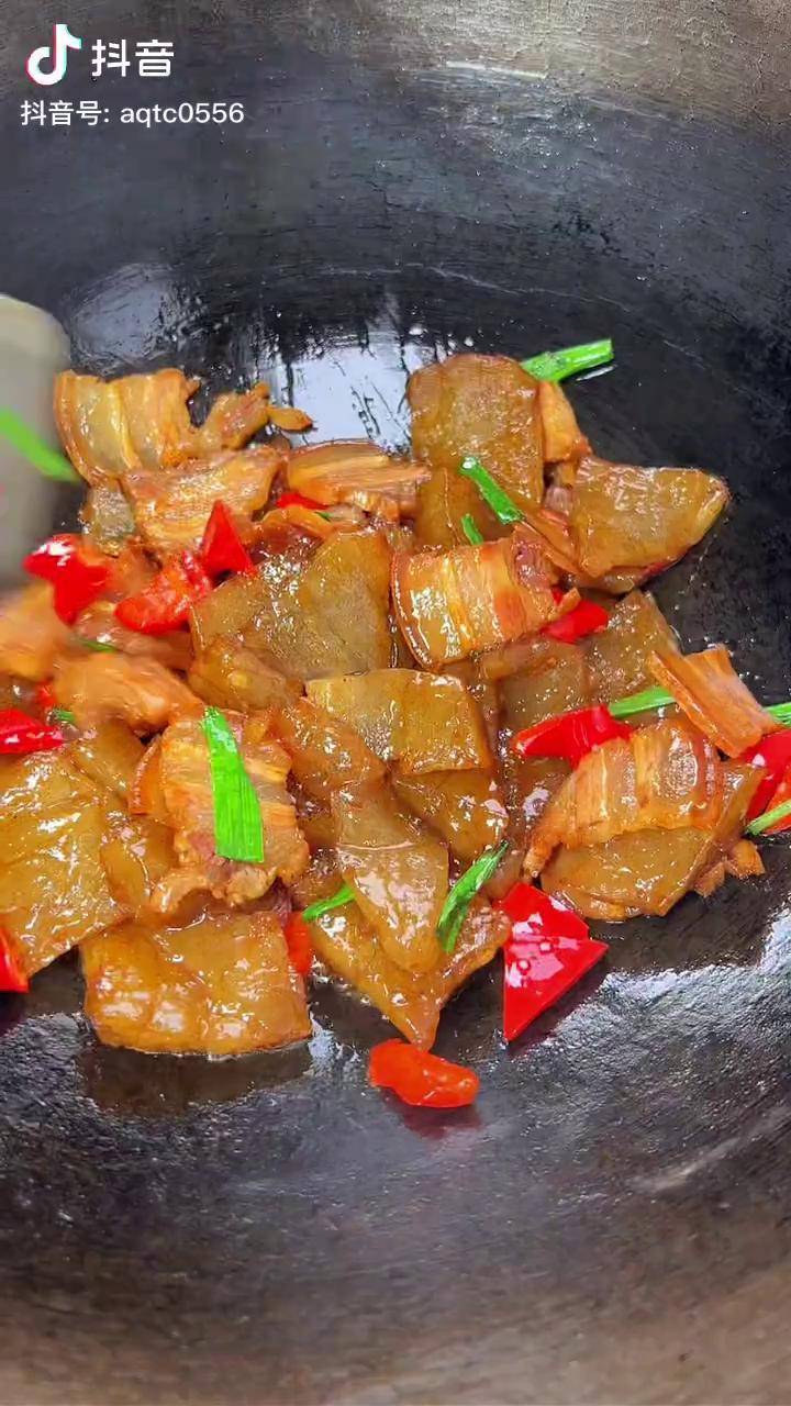 赶紧到直播间学红薯粉烧肉已经教了一个月了可能不教了大家抓紧时间