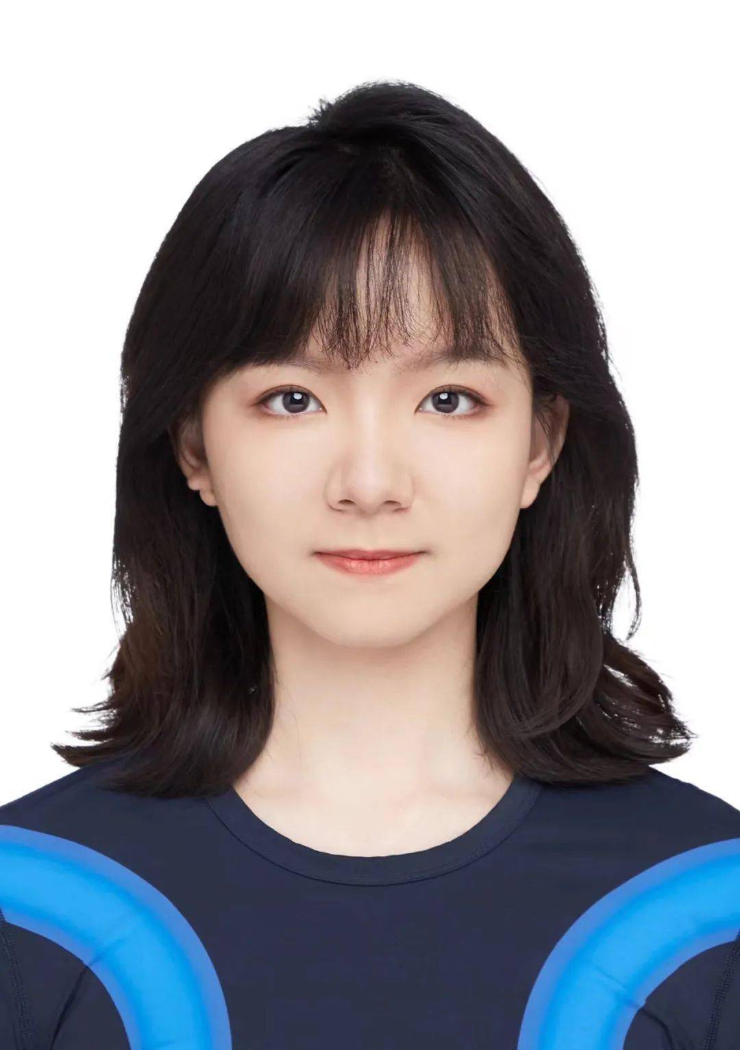 服装艺术与工程学院耿梦瑶土水木金作品通过中国传统文化重要组成部分