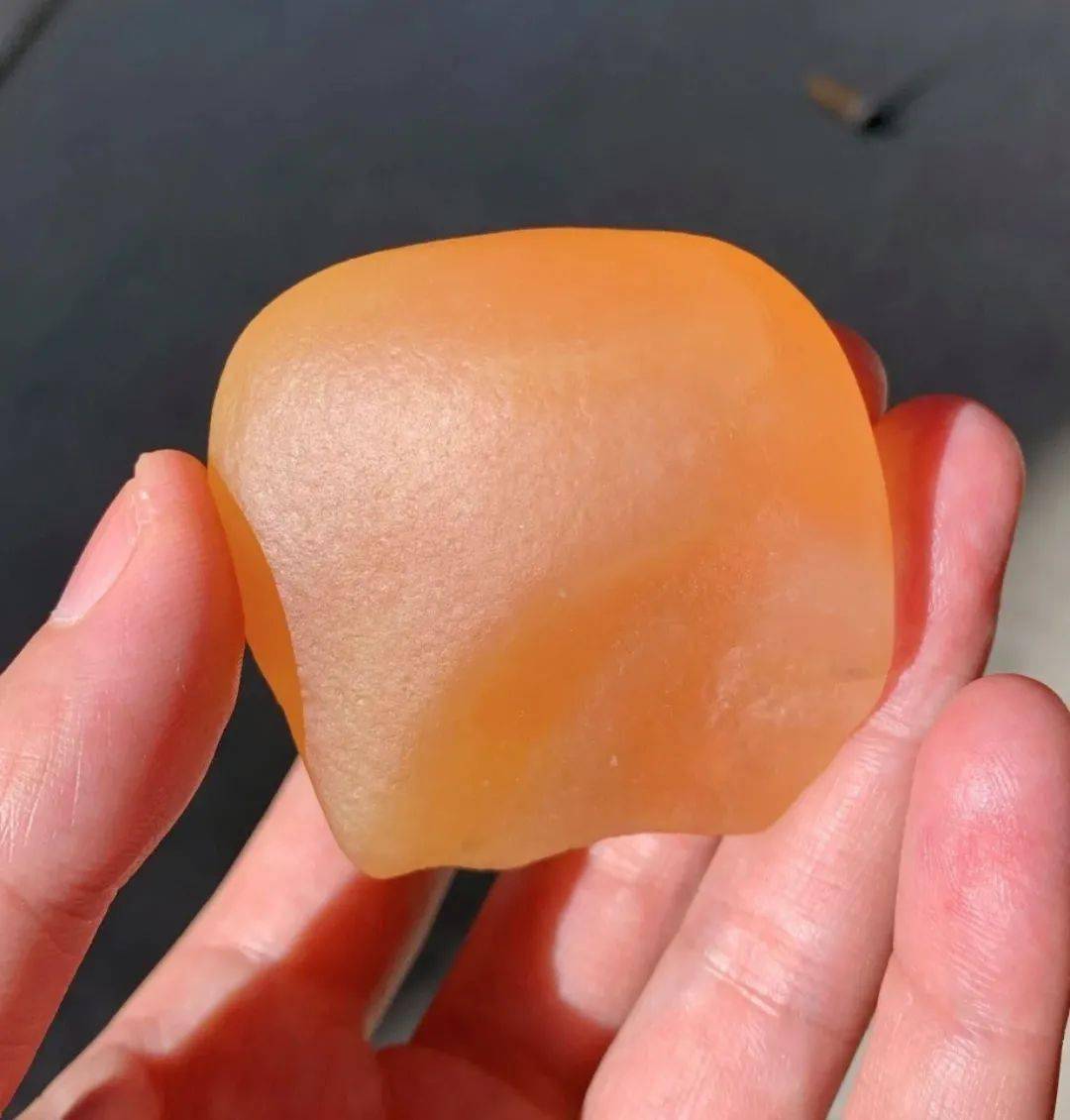 和田玉中的"油田",只藏在少数人手中_戈壁_油性_料子