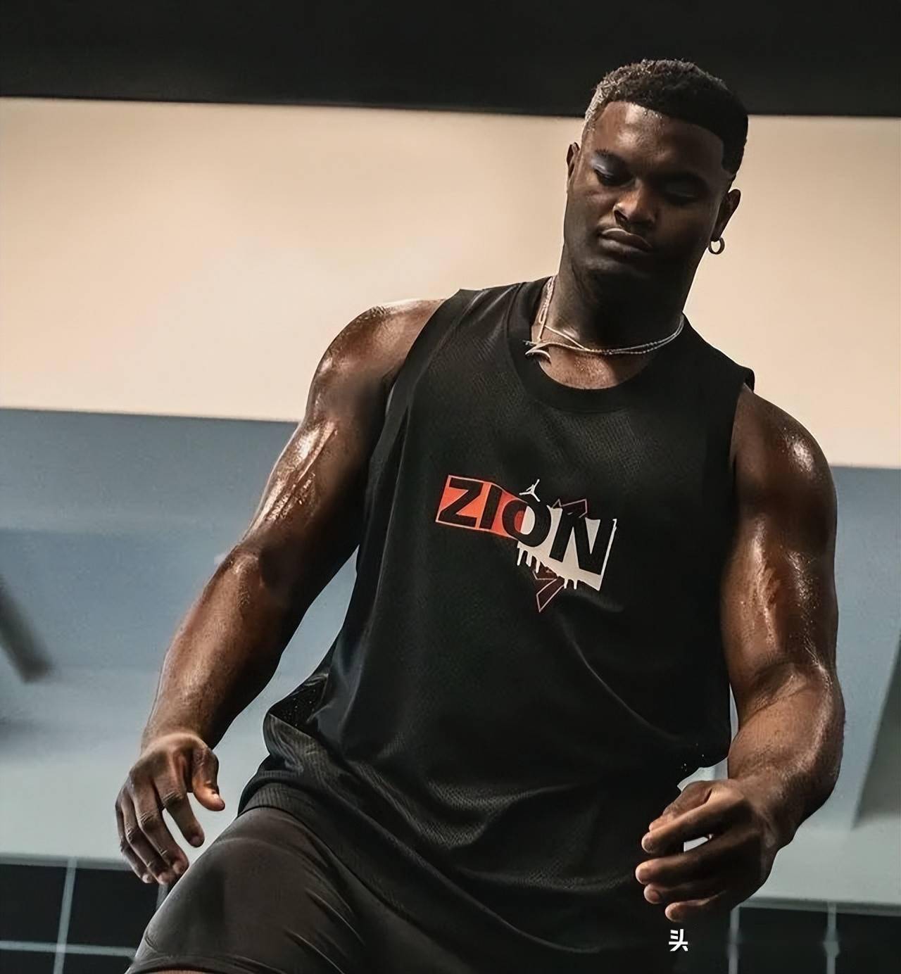 锡安晒个人训练组图肌肉线条明显疑似减重成功球迷感觉瘦了