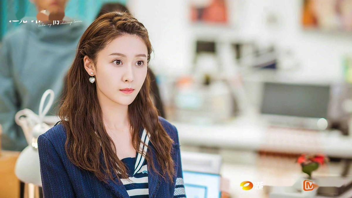 她曾在《旋风少女第二季》里面扮演过尹秀,也在《巴拉拉小魔仙之音符
