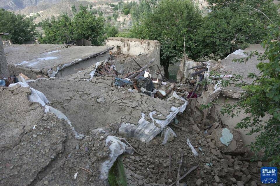 阿富汗：地震过后