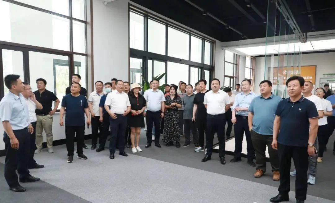 【商会动态】青岛市临朐商会组织企业家回乡参观考察_家乡_活动_尹玉
