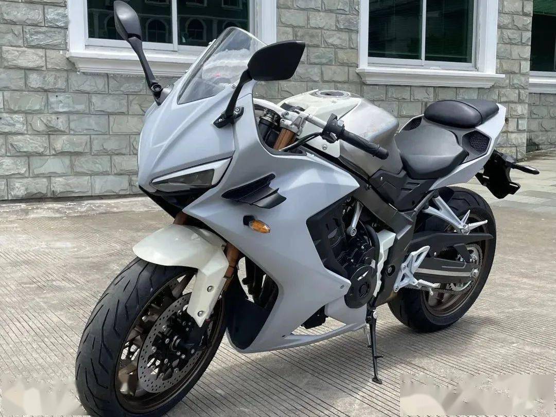 抄完川崎抄本田嘉爵800cc四缸仿赛工程车曝光本田cbr650r糟了我成替身
