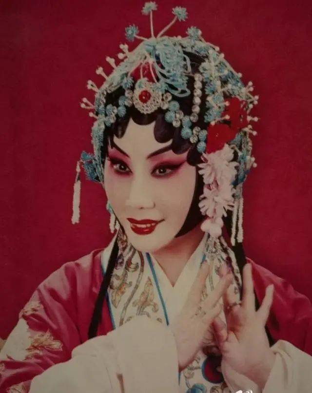 回顾梅兰芳金奖大赛参赛节目8薛亚萍