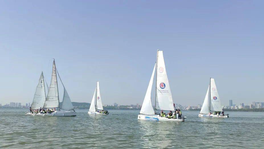 在东湖玩帆船的快乐,只有0次和无数次_运动_比赛_大航海时代