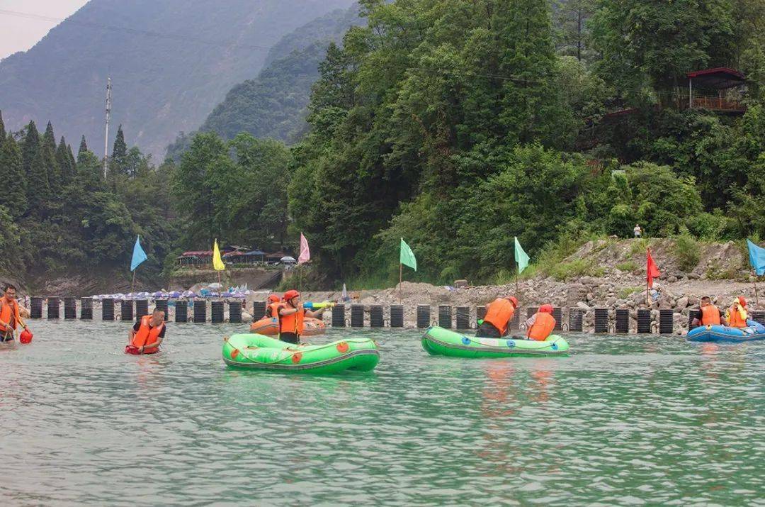 凉快得很！都江堰这7处耍水地，清澈山泉、凌空飞瀑、竹伐吊桥……超好玩超清凉！