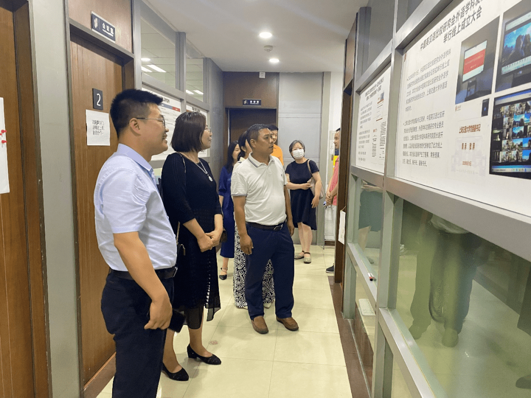 大学外国语学院党委书记张志国,院长鲁修红,mti教育中心主任肖家燕