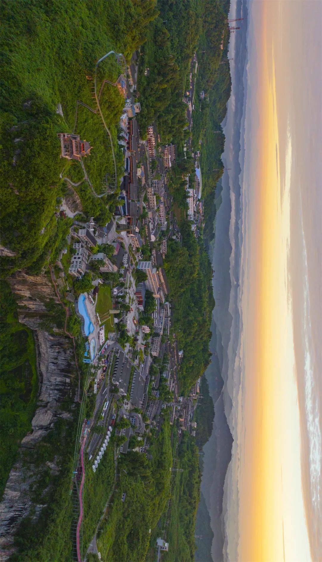 组图丨日出东方 霞光万丈 这么美的万山你见过吗?_宋安念_吴小玲_区融