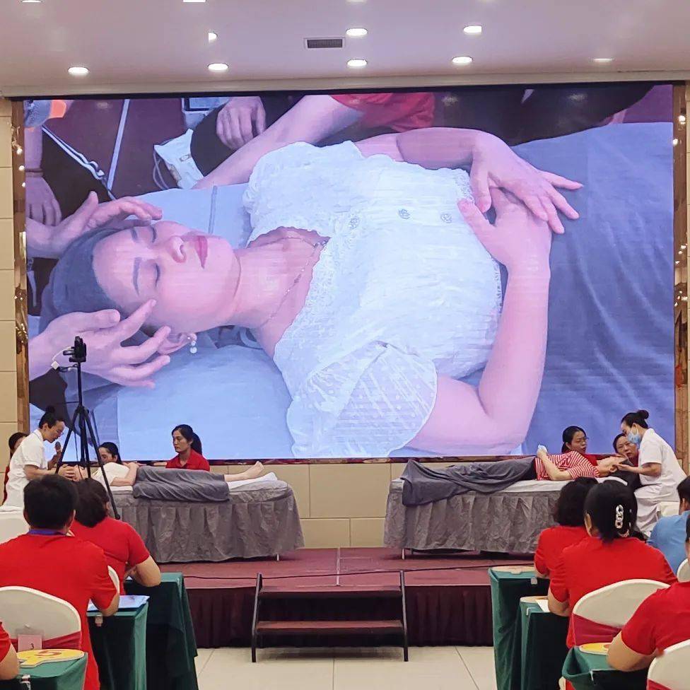 头条 | 三八妇乐青囊集低中频循经推拿(康复)技术交流体验会走进常州