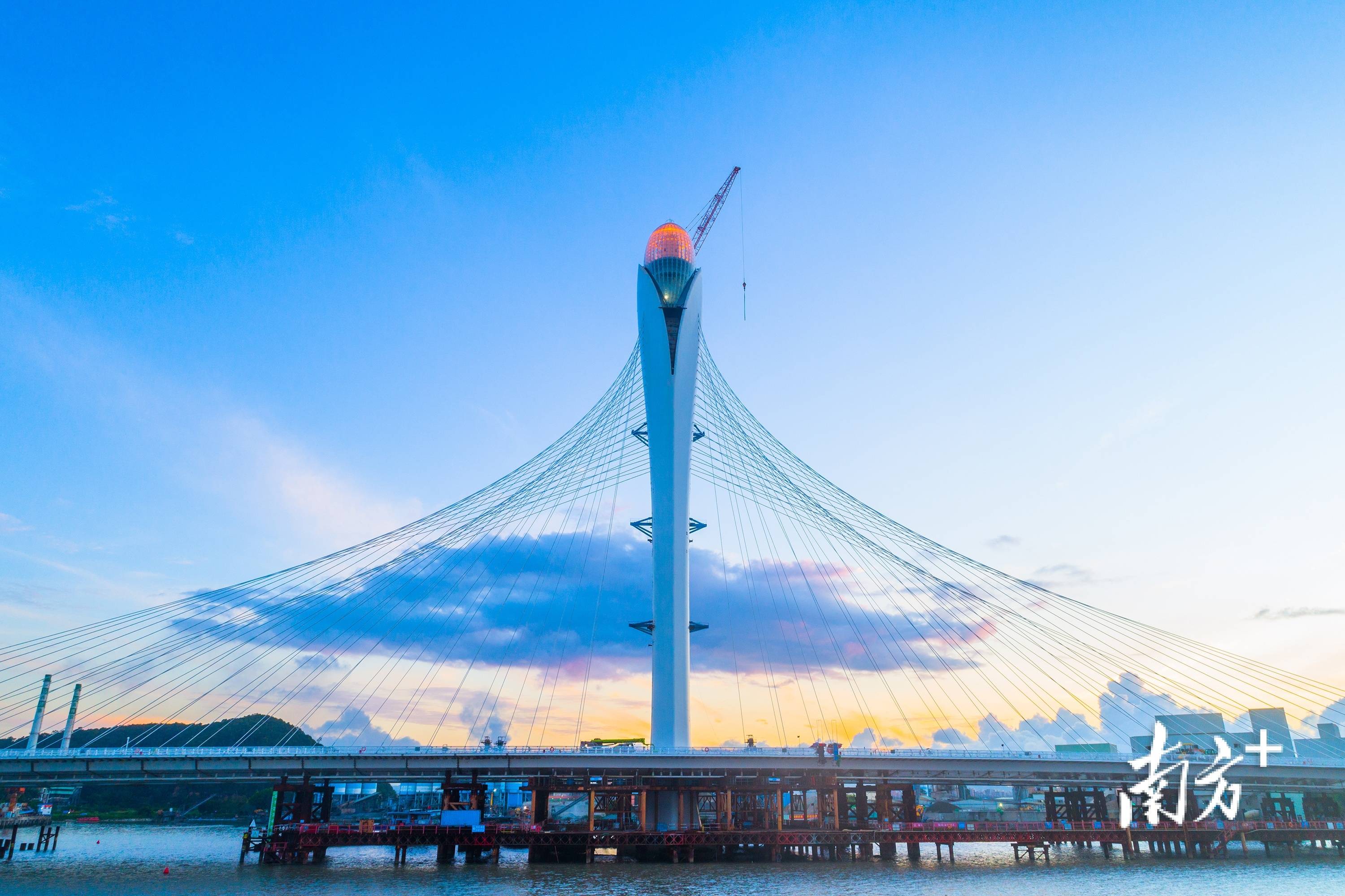 横滨海湾大桥图片