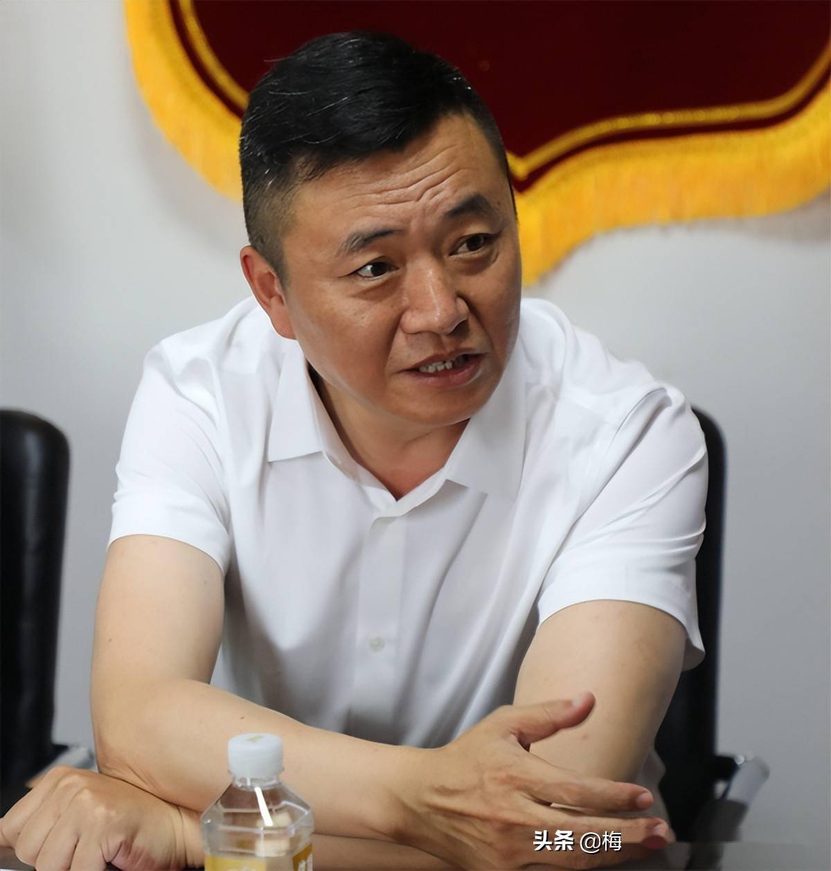 人寿财险公司经理孙斌对交通事故处理中发生的一些实际问题进行了发言