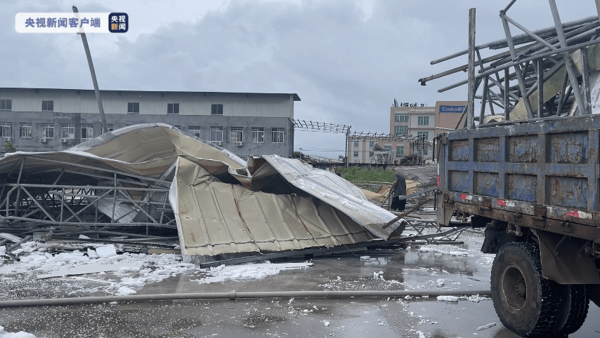 广东潮州浮洋镇今晨发生龙卷风 暂无人员伤亡