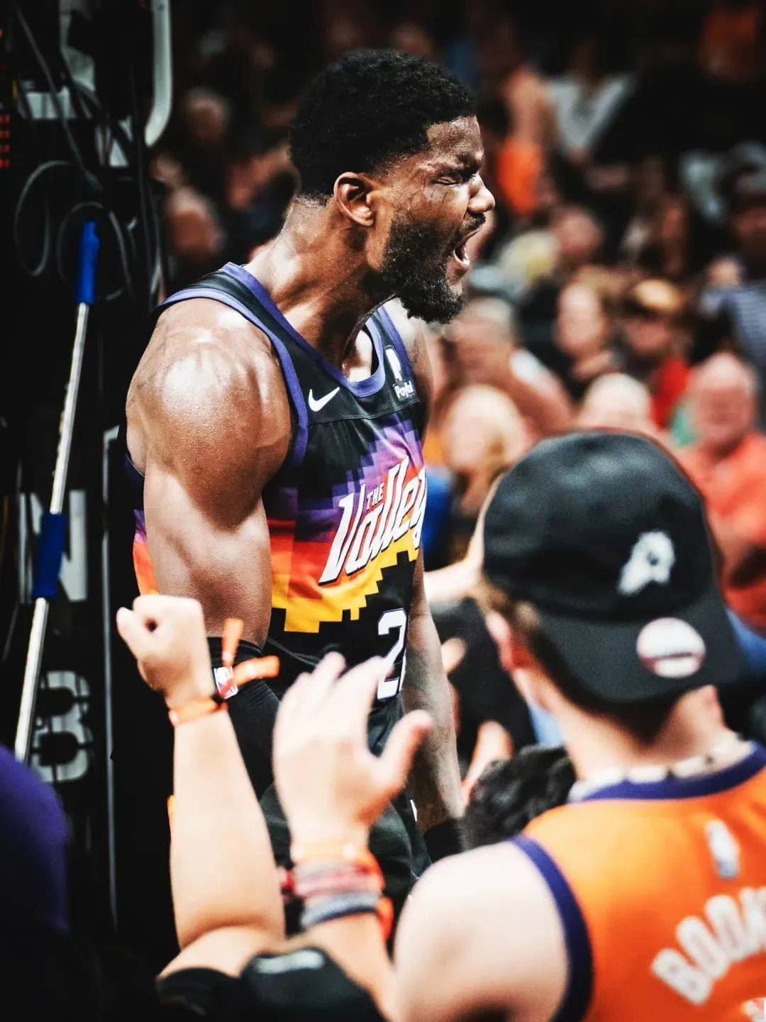 艾顿转会大戏火热进行中下赛季的courtrider20也许再无太阳配色