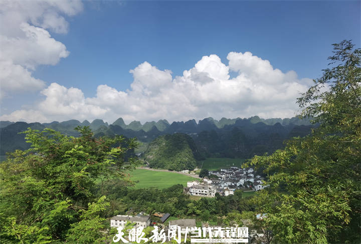 兴义市上纳灰村:发展乡村旅游 走出致富新路_万峰林_岑俊_游客