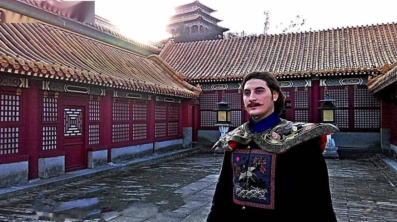 西方传教士来清朝干了些什么_戴梓_康熙_耶稣