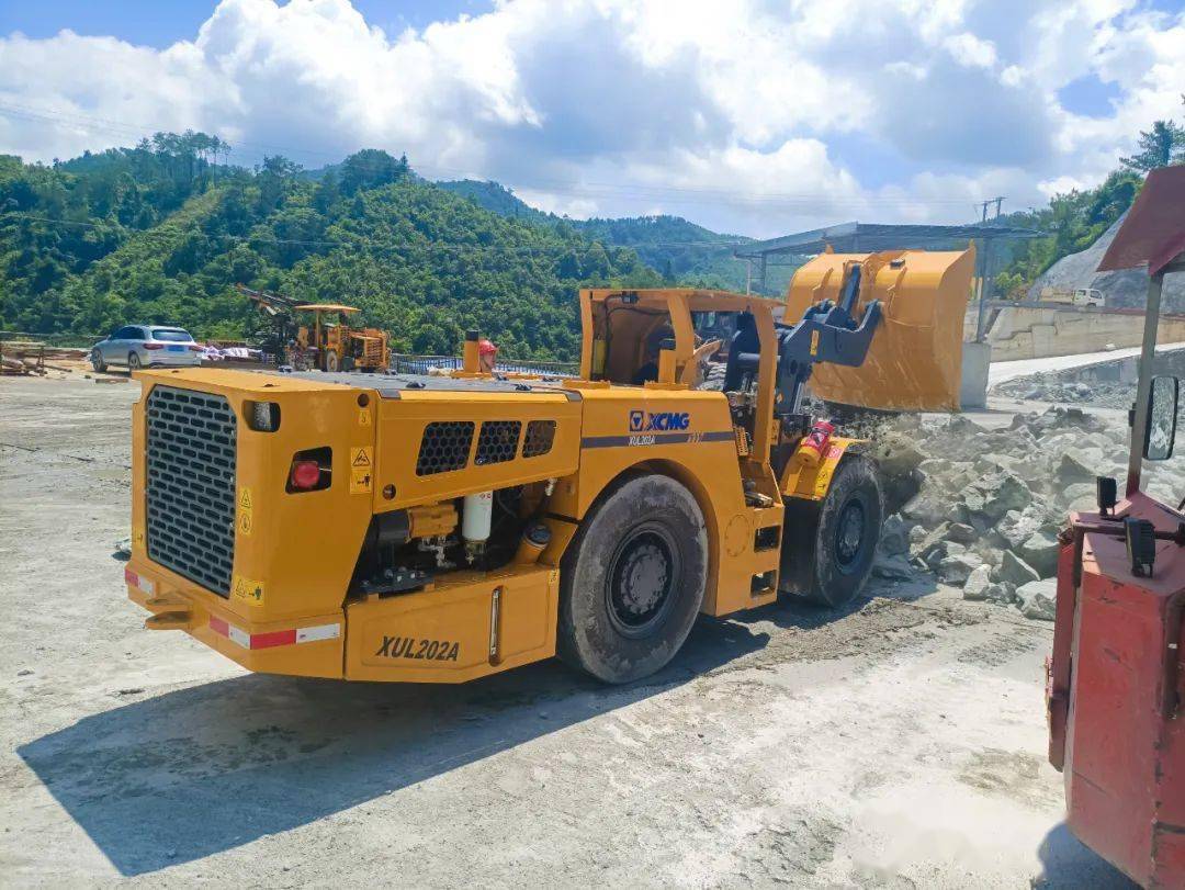 大力神徐工xul202a每一铲都是实力
