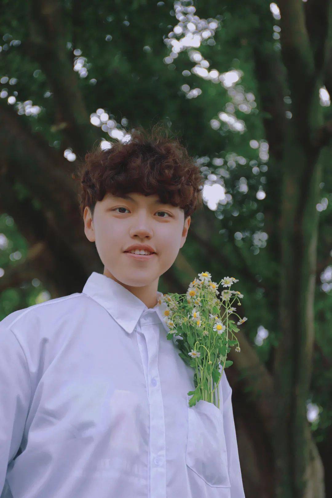 模特:牛牛摄影:野生弗里slight heat outfit小暑×穿搭是另一场青春的