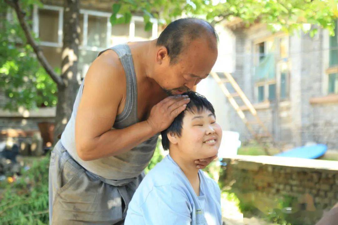 【三晋直通车】盂县一村一家四口三个盲人_刘红权_募捐_家庭