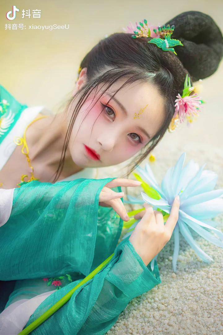 小柔seeu汉服古风边听神仙唱歌边看仙女照片国风原创计划汉服小姐姐