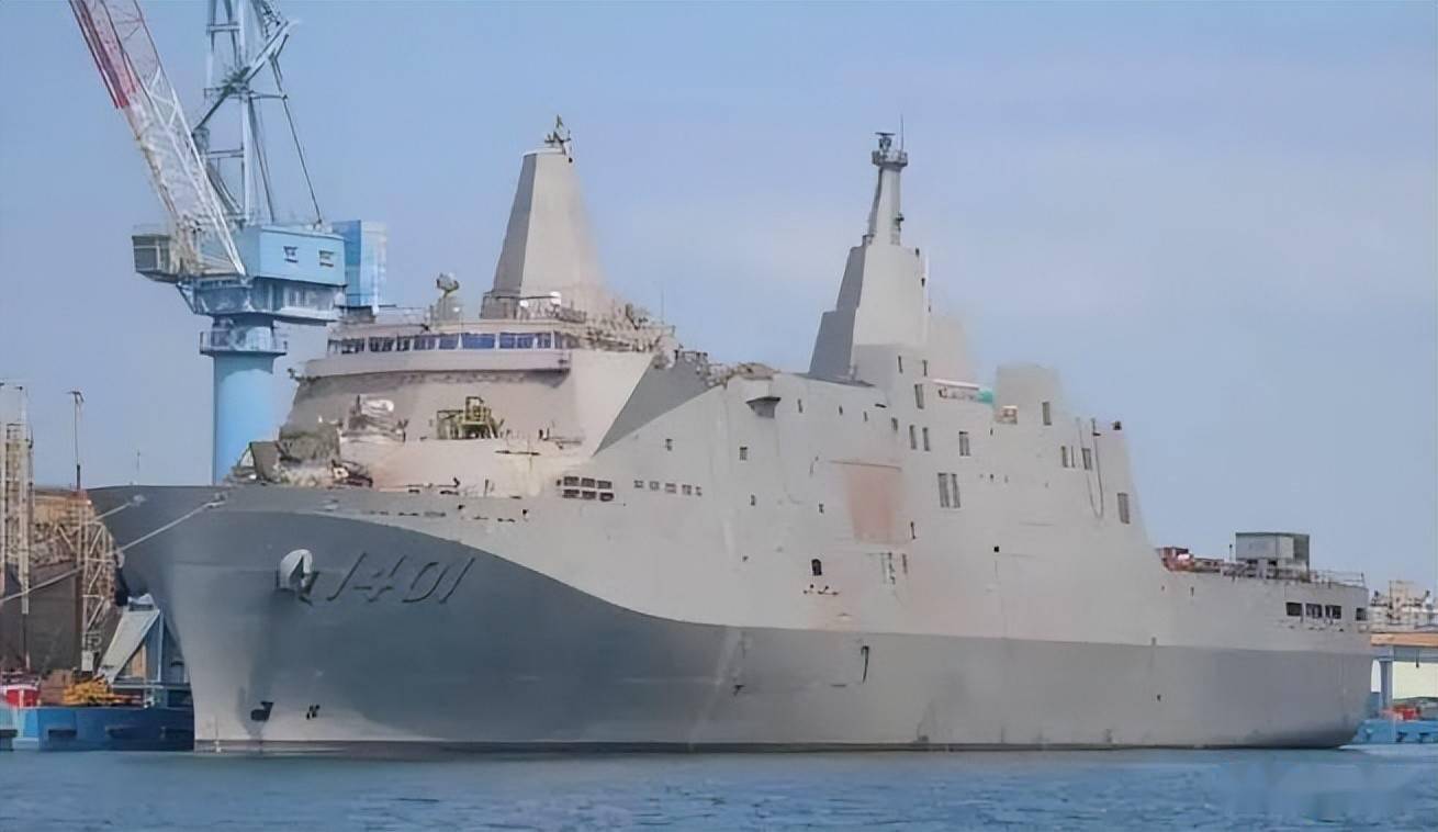 台海军新建玉山号万吨船坞登陆舰反攻夺岛还是逃跑