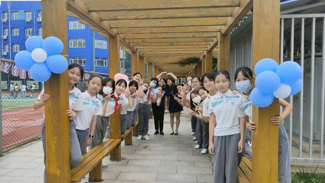 逐梦向未来——丰台五小科丰校区2022届毕业典礼_季成长_海燕_母校