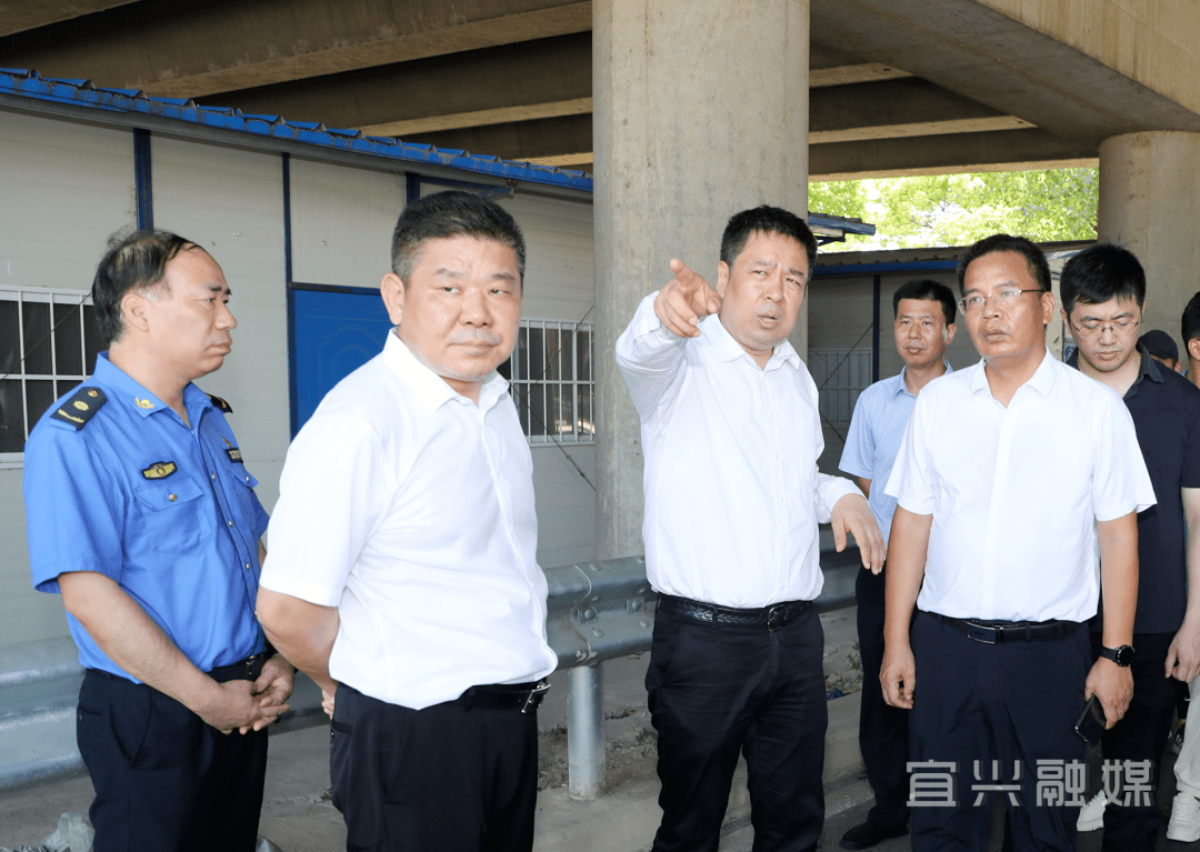 胡小坚实地调研推进"打造全国最干净城市"工作_管理_相关_部门