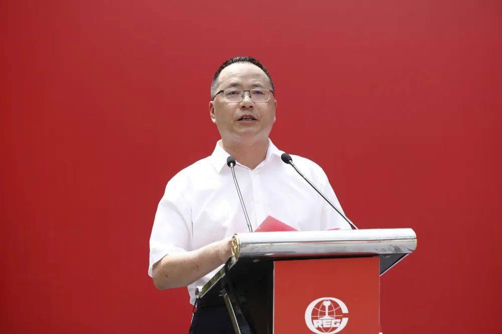 万学成讲话随着开工仪式水晶球的启动,标志着江家