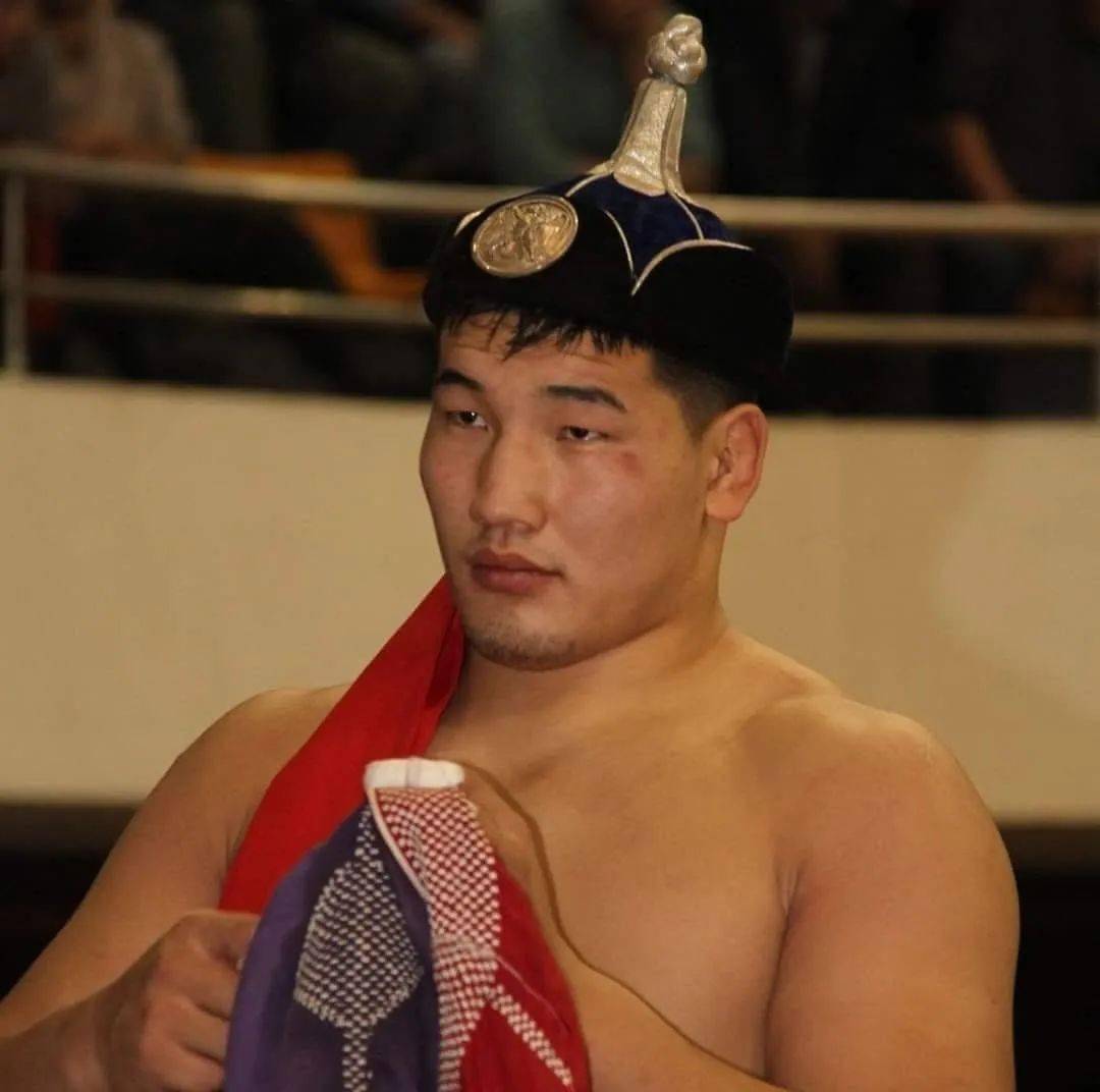 2022蒙古国那达慕最帅摔跤手orkonbayar前途无量