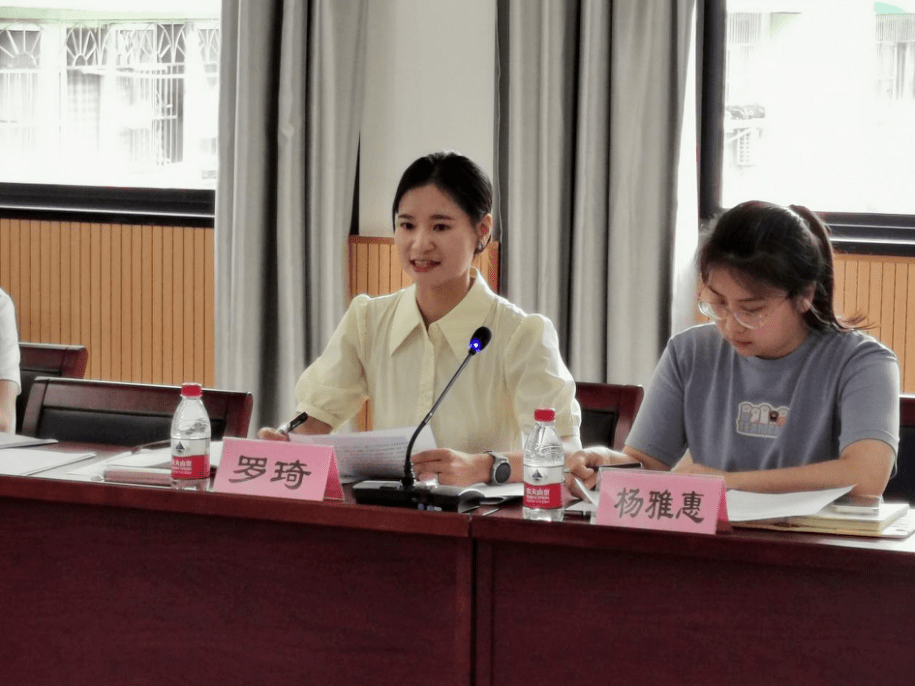 党委副书记,浙江大学"黄土地计划"西湖区实践团指导老师杨扬围绕四个