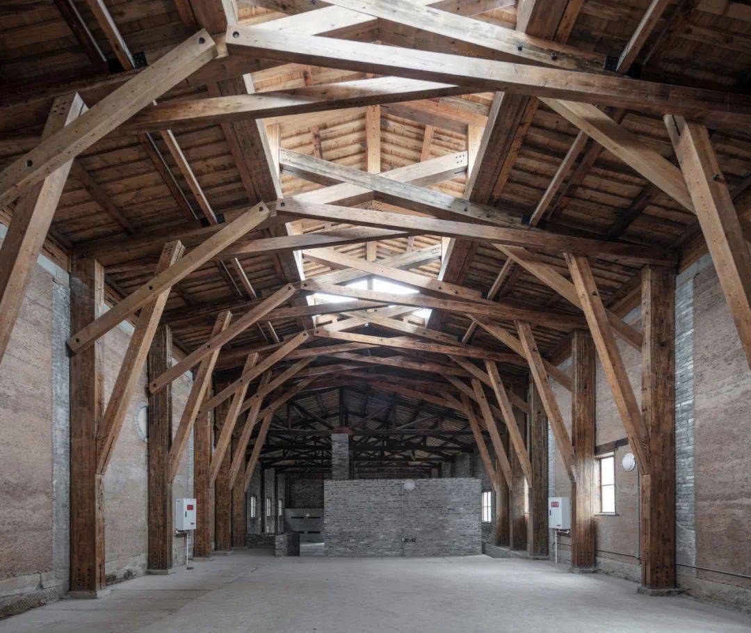 张永和重庆作品屋顶被热化了?_the_建筑_in