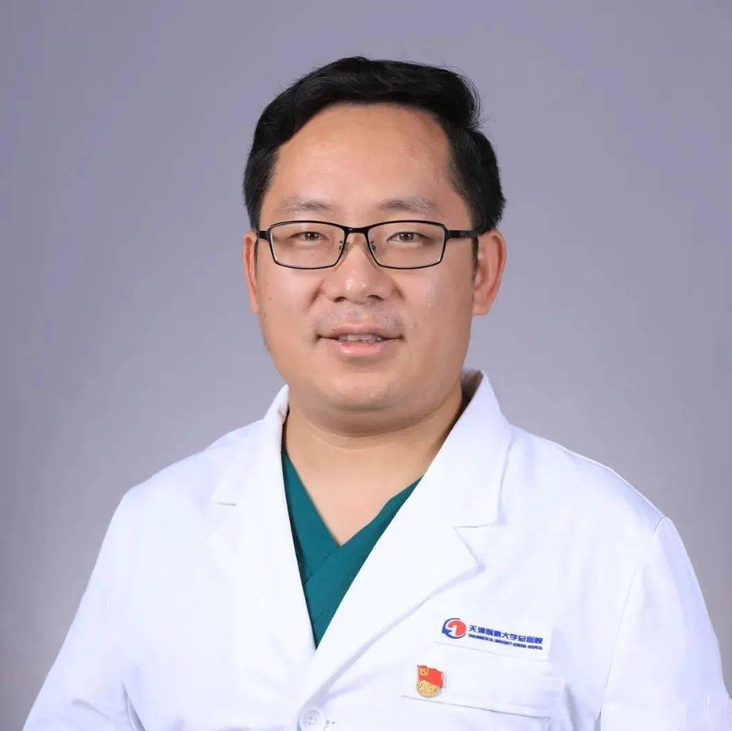 医救治高龄产妇肾脏错构瘤破裂5个学科专家实力担当顺利诞下早产儿