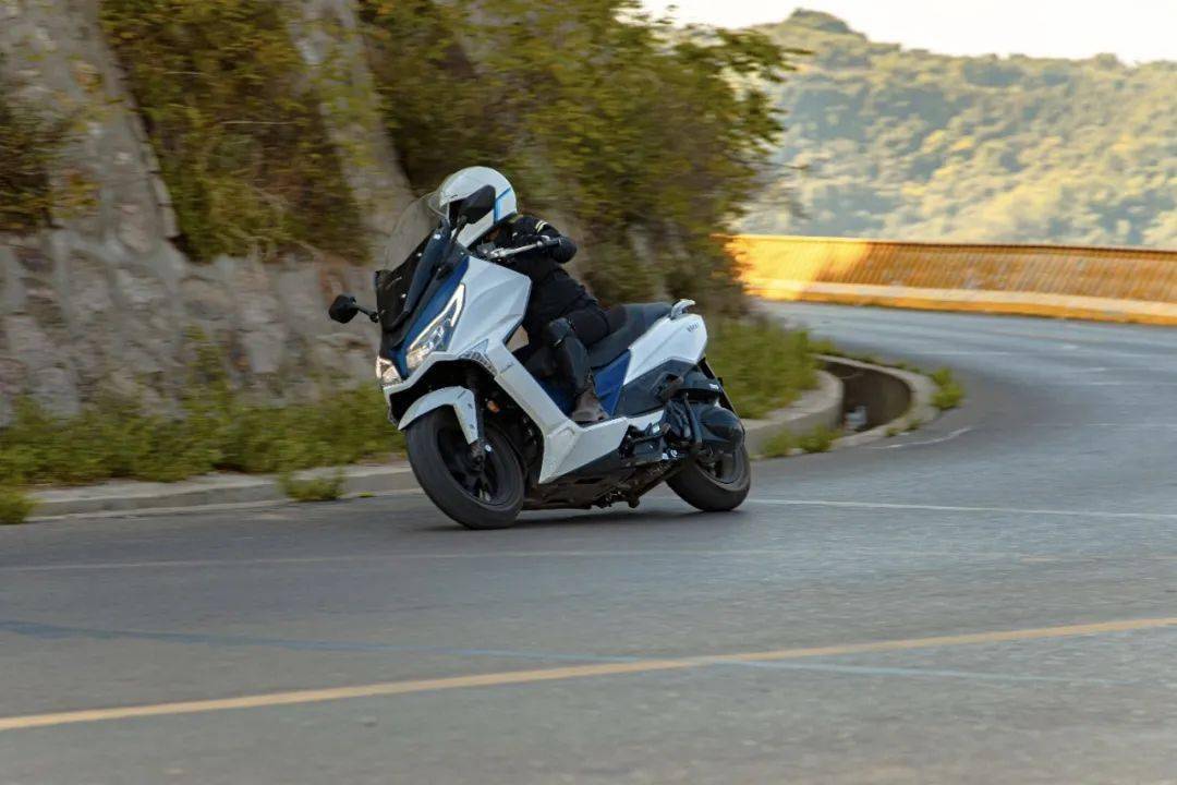 大阳新款v锐250t秦岭长测报告亲民的高性价比大踏板