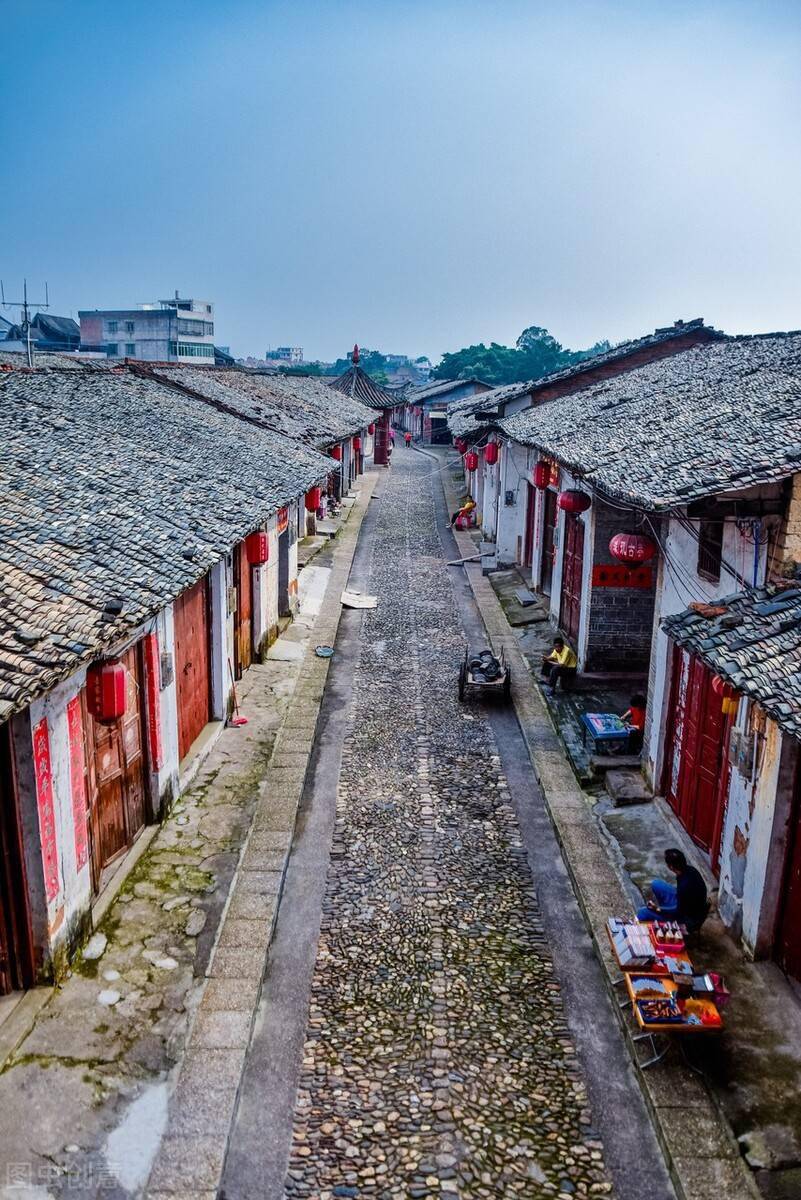 广东小村客家南迁祖地村民全姓李