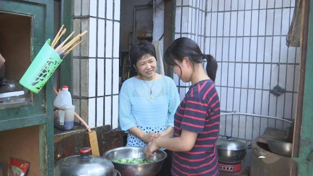 接下来我们就一起走近故城县故城镇芦庄村的骆婷钰,一起去感受她对