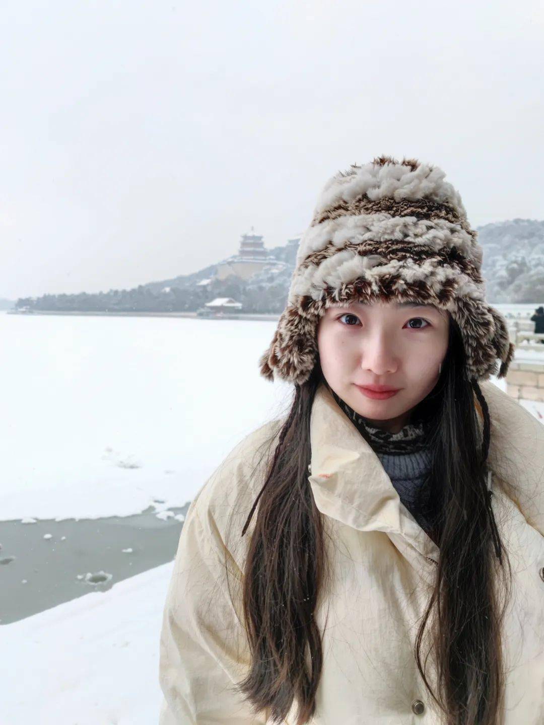 【新刊·青年作家作品专辑 90后】杜梨 | 《北京人在瓦伦》_苏铁_网球