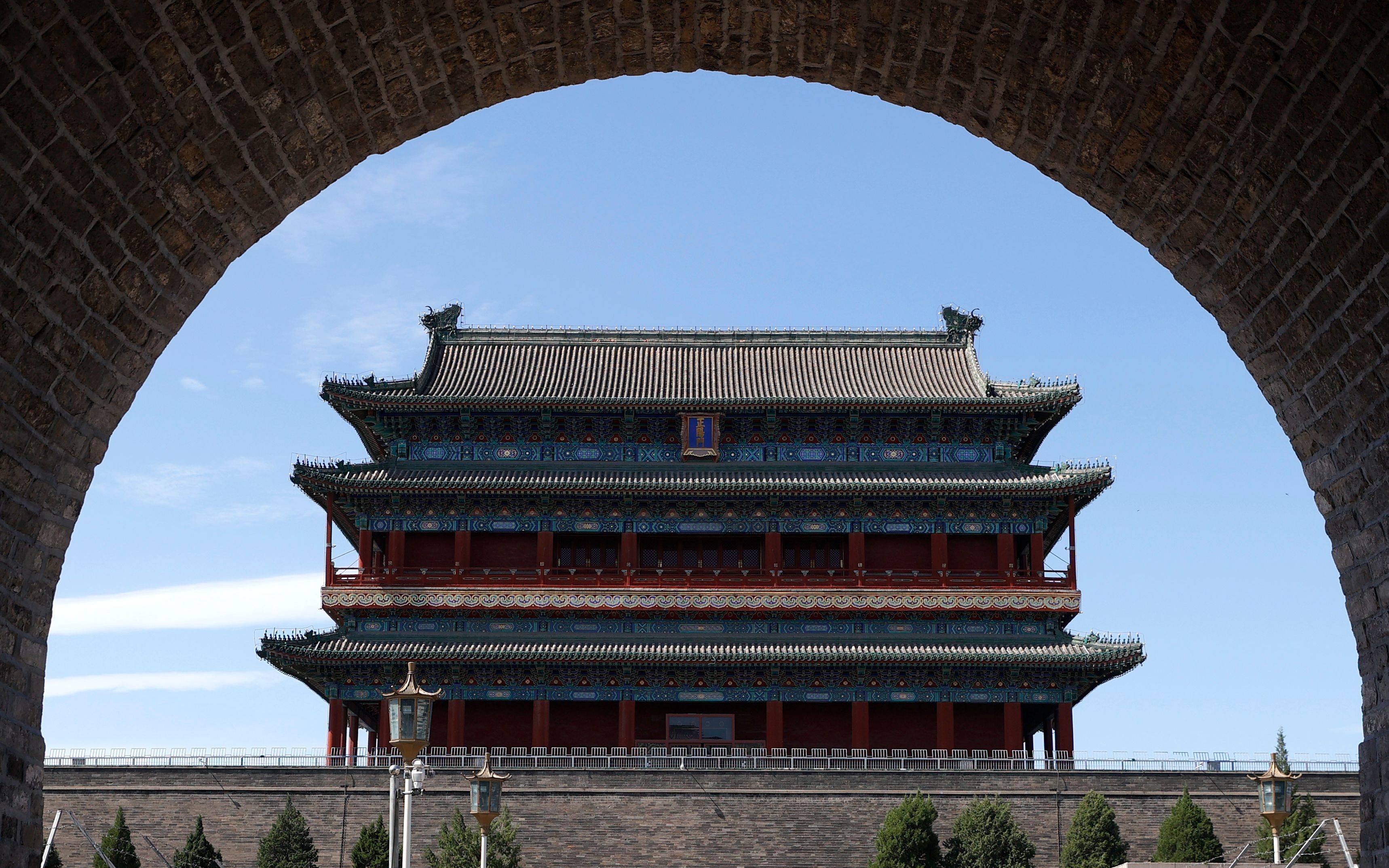 主任关战修介绍,正阳门的城楼和箭楼原本同属一个建筑,即正阳门瓮城