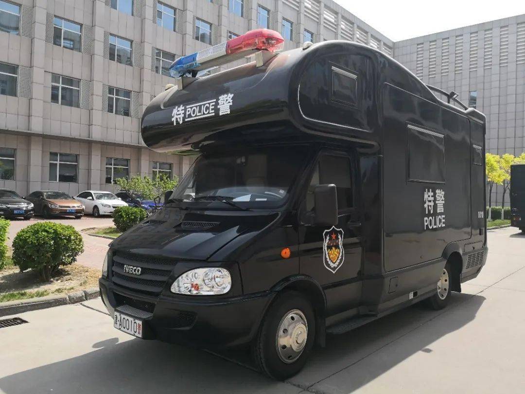 一名特警驾驶员的日常!_鲍纯_任务_车辆