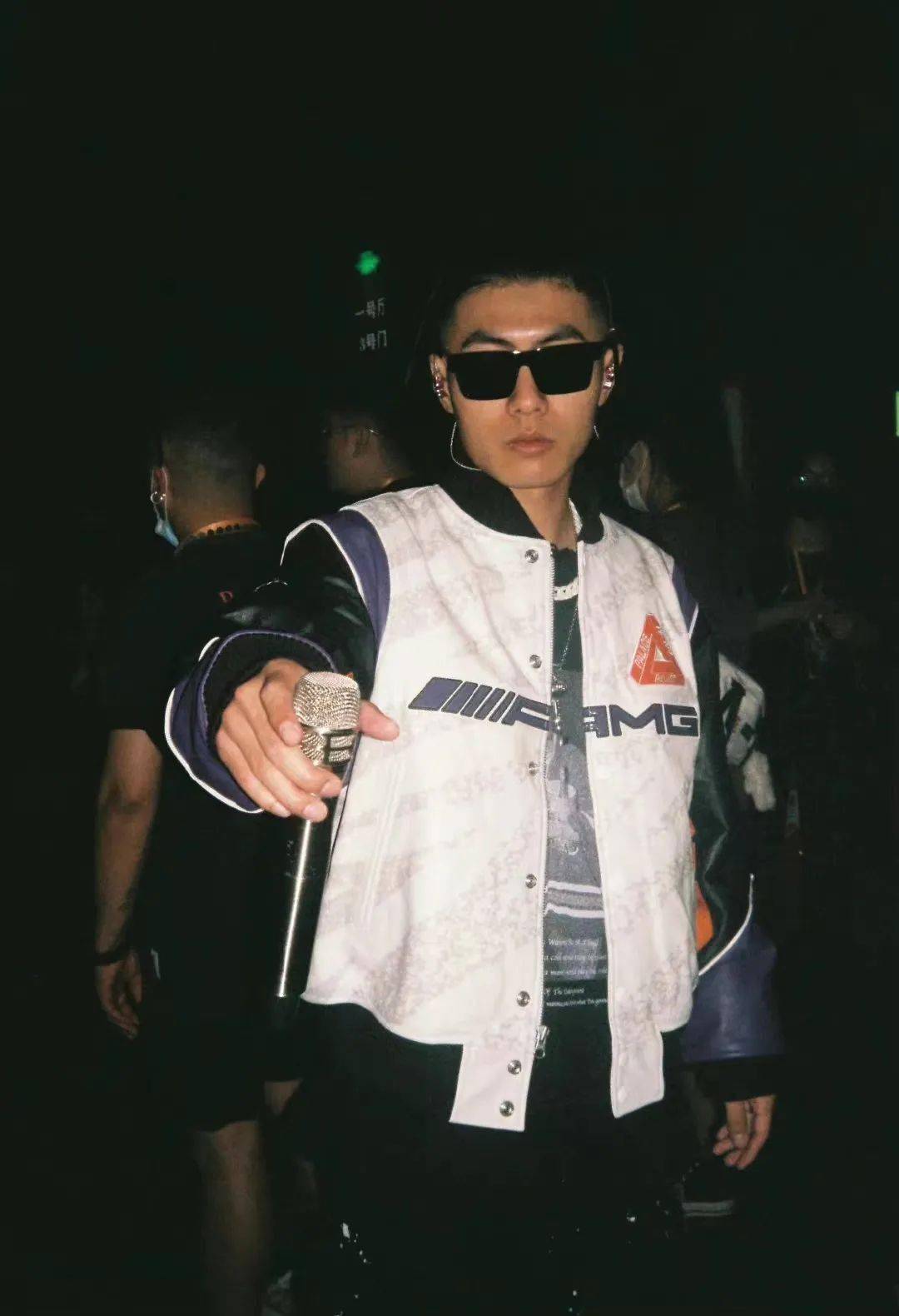 瑞思拜cblock刘聪功夫胖盛宇武汉首次合体一起以下范上