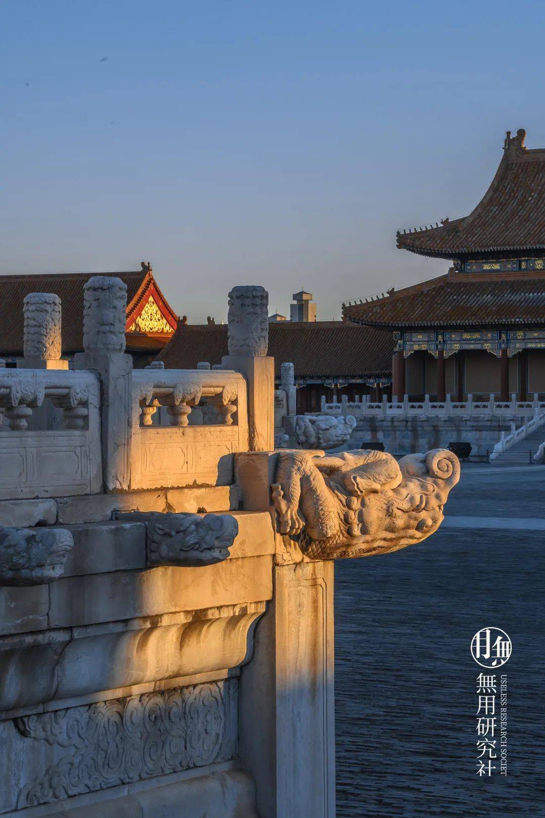 陝西岐山鳳雛村早周遺址是迄今發現最早的四合院,是最早的用瓦建築,由